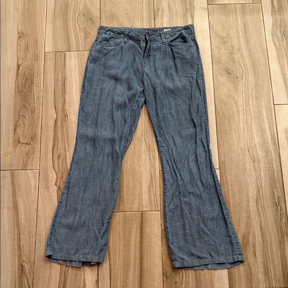 Women’s Level 99 Light Blue loose fit lightweight pants sz 30